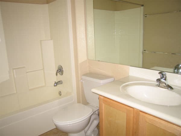 Chandler House: 965 E. RUNAWAY BAY PL