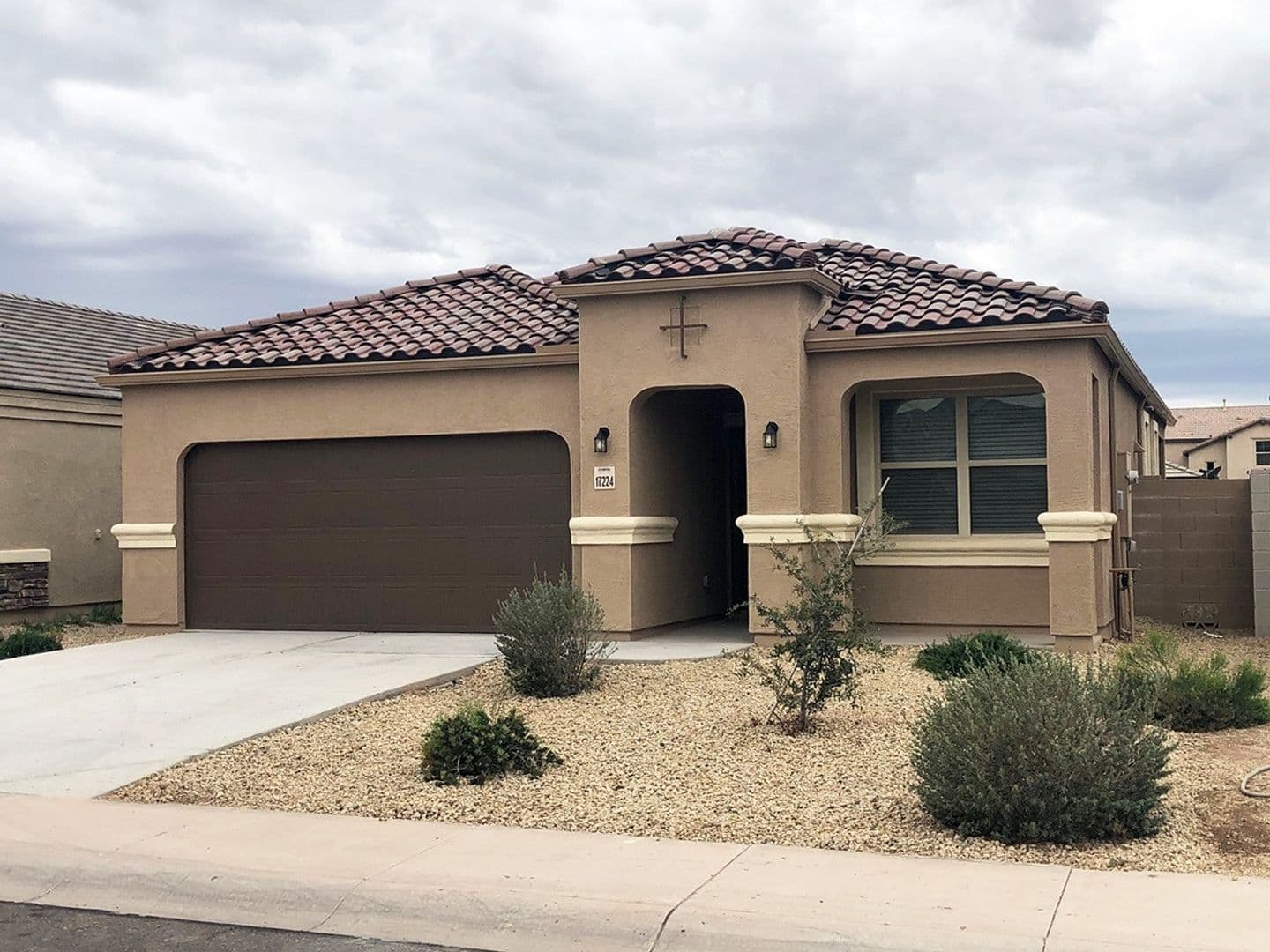 MARICOPA House: 17224 N. BALA DR