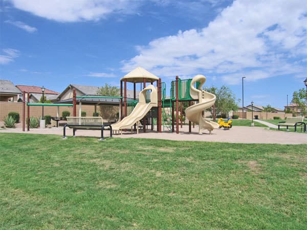 Chandler House: 965 E. RUNAWAY BAY PL
