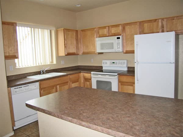 Chandler House: 965 E. RUNAWAY BAY PL