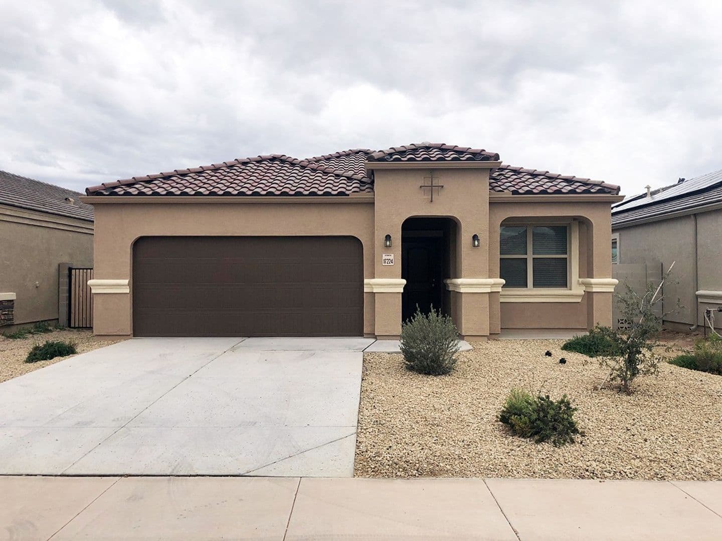 MARICOPA House: 17224 N. BALA DR