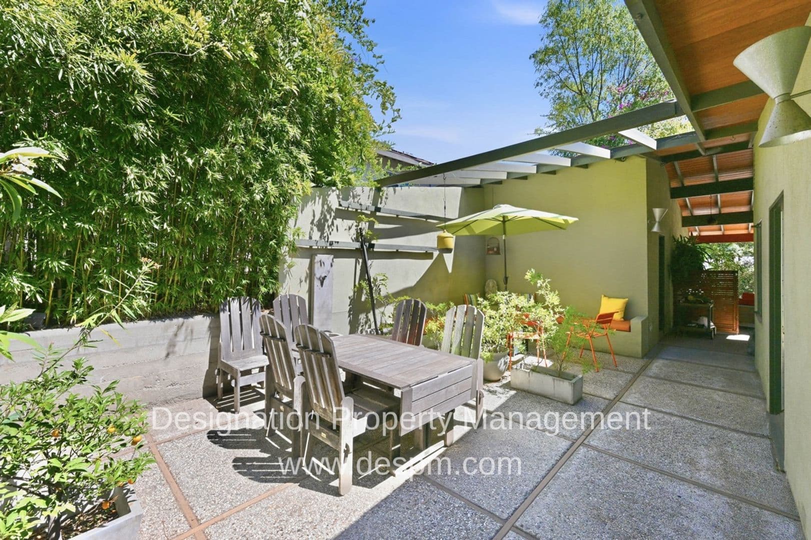 Altadena House: 4395 El Prieto