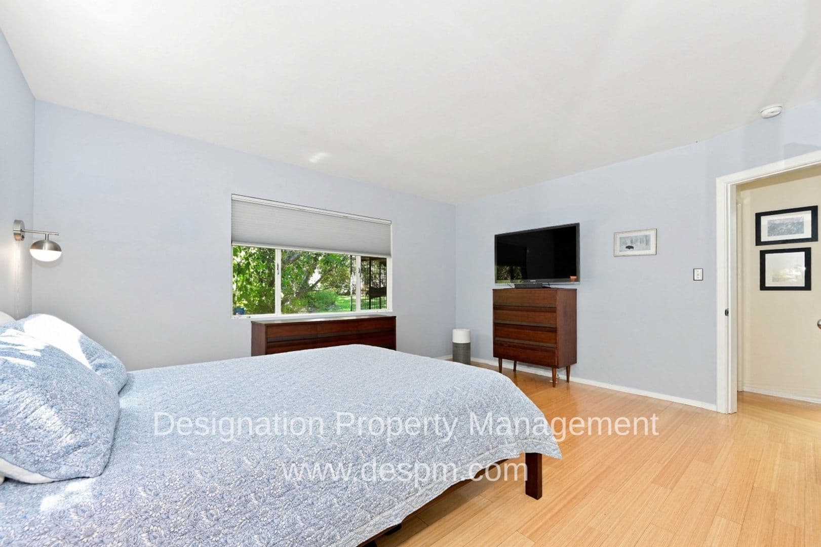 Altadena House: 4395 El Prieto