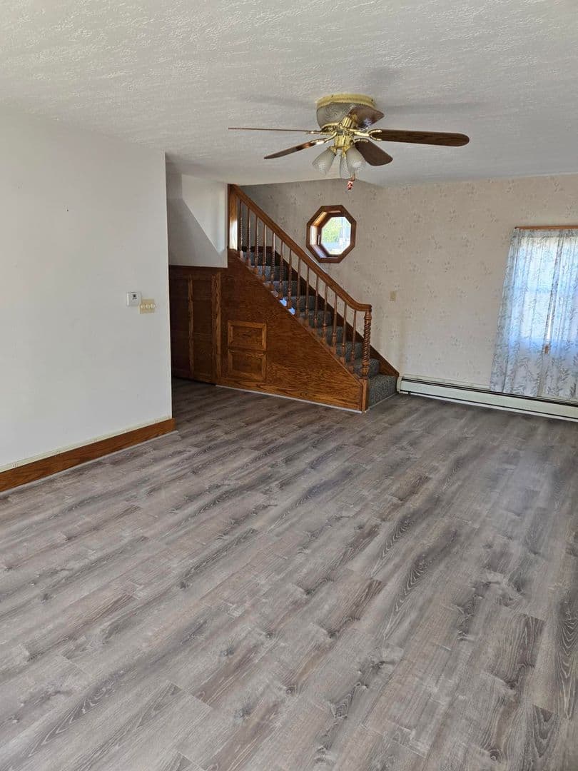 Old Town House: 900 Main Street
