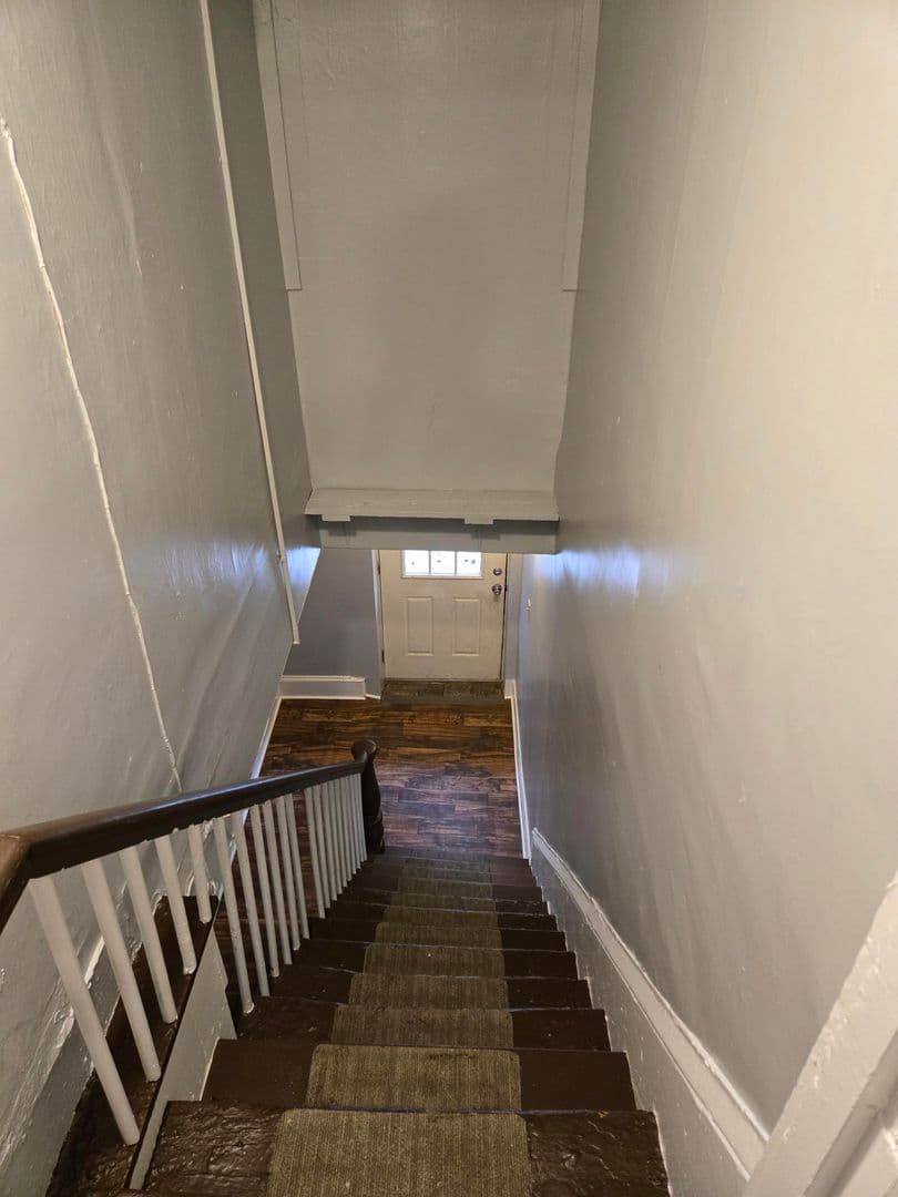 Bangor Apartment: 110 Essex Street
