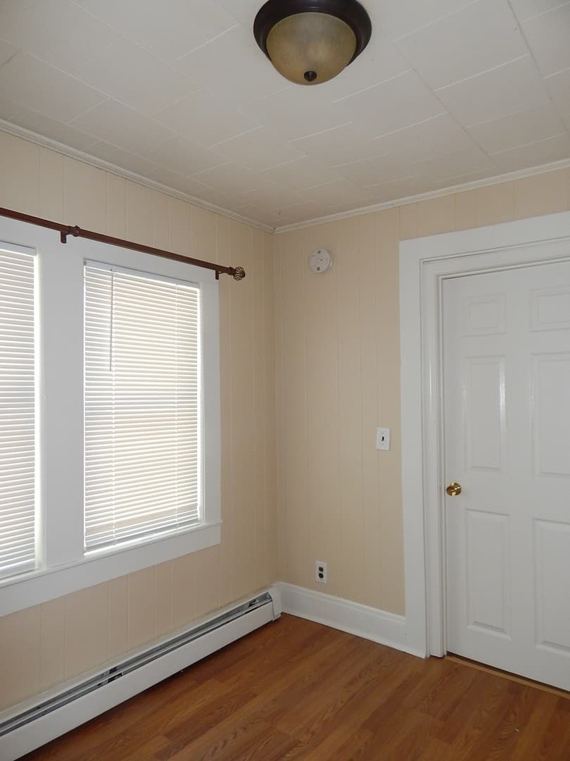 Bangor Apartment: 73 Somerset Street