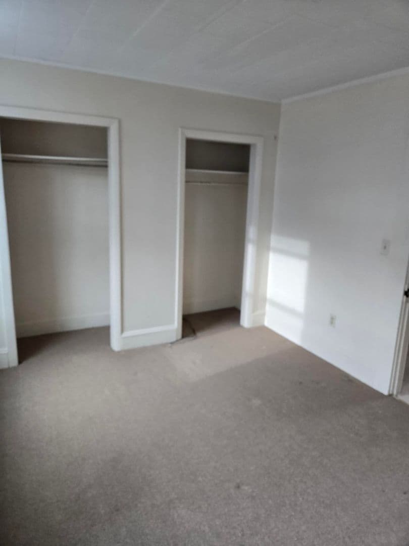 Bangor Apartment: 187 Essex Street