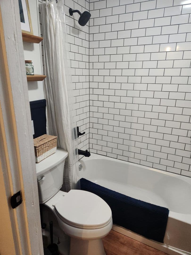 Bangor Apartment: 17 George Street