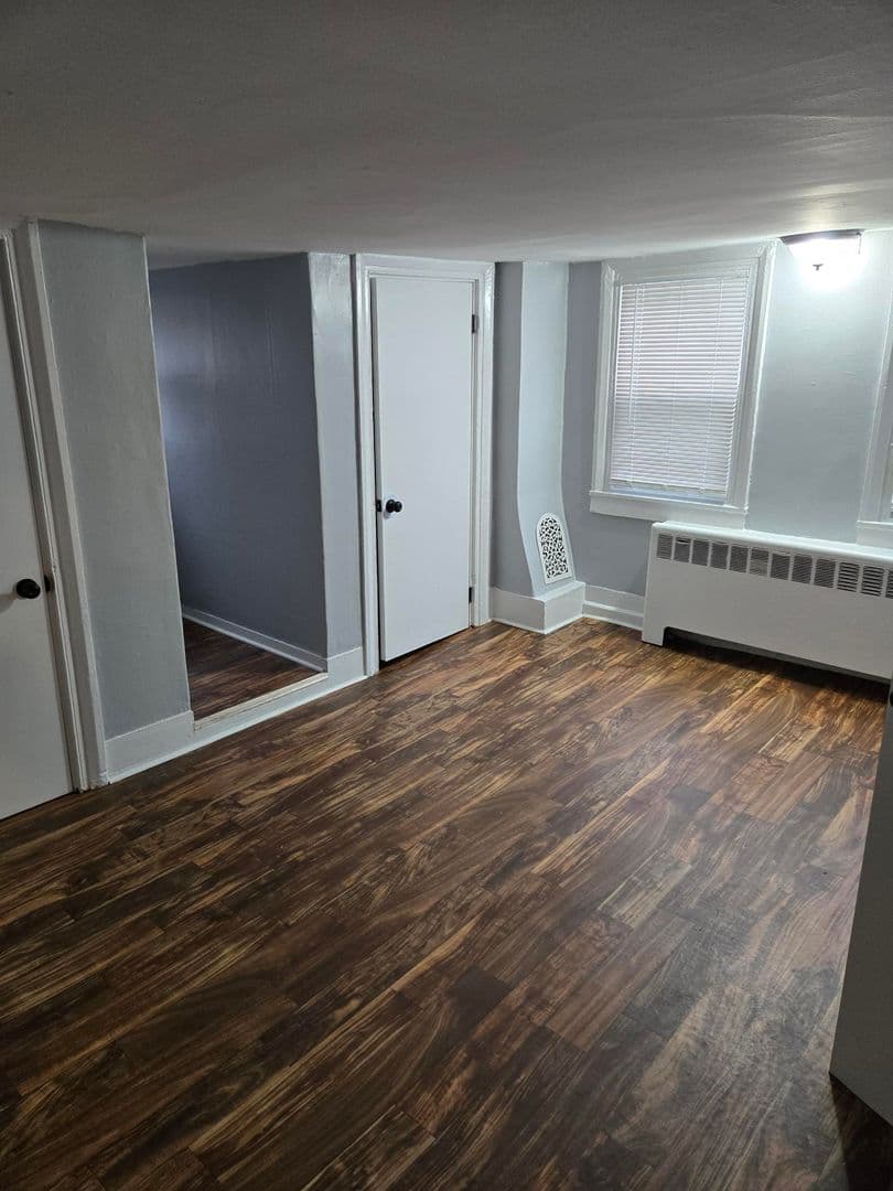 Bangor Apartment: 110 Essex Street