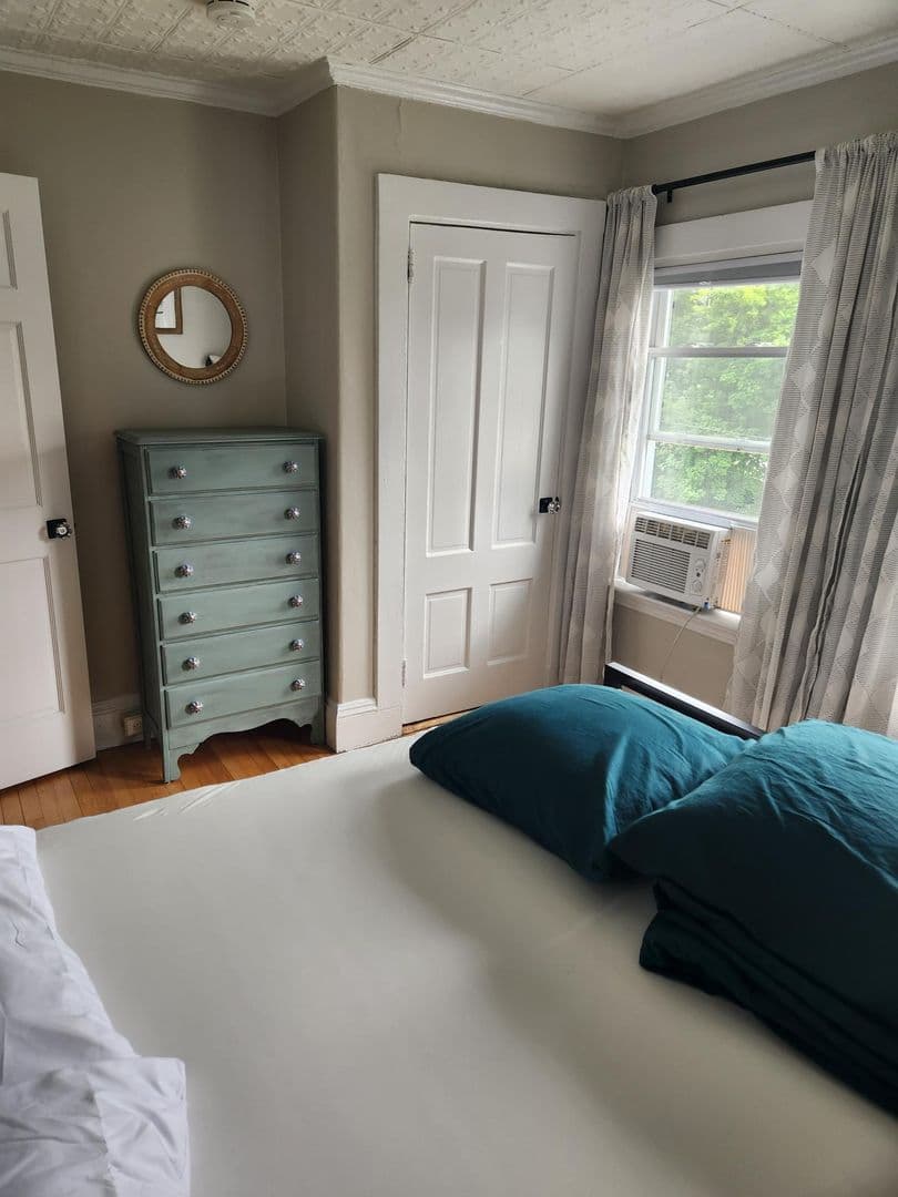 Bangor Apartment: 17 George Street