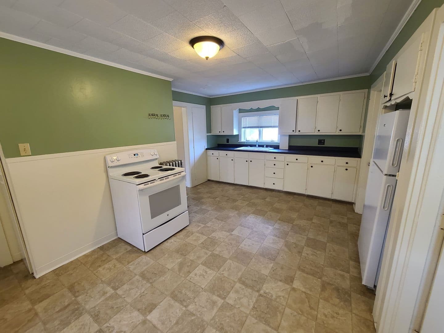 Bangor Apartment: 167 Birch Street