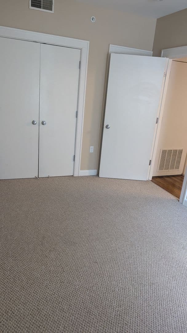 Detroit Apartment: 680 Delaware