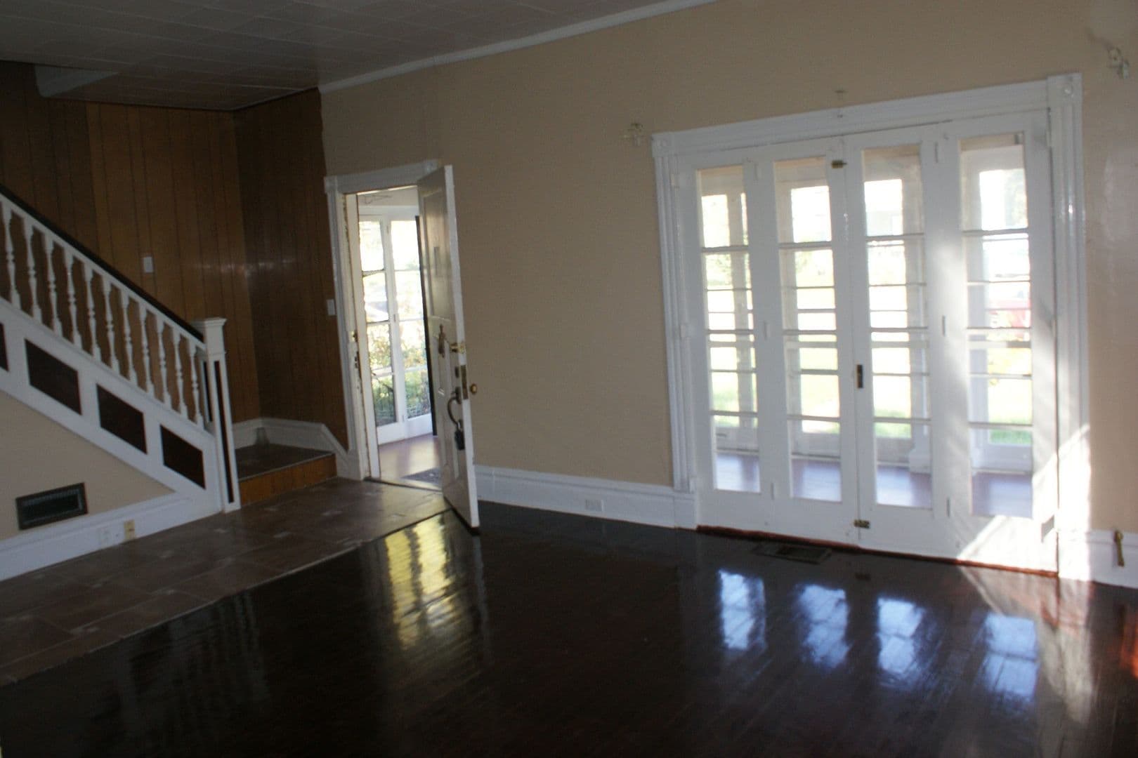 St Louis House: 2646 Terrace Ln.