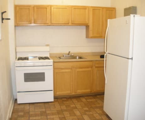 Cleveland Apartment: 2836 E 130th