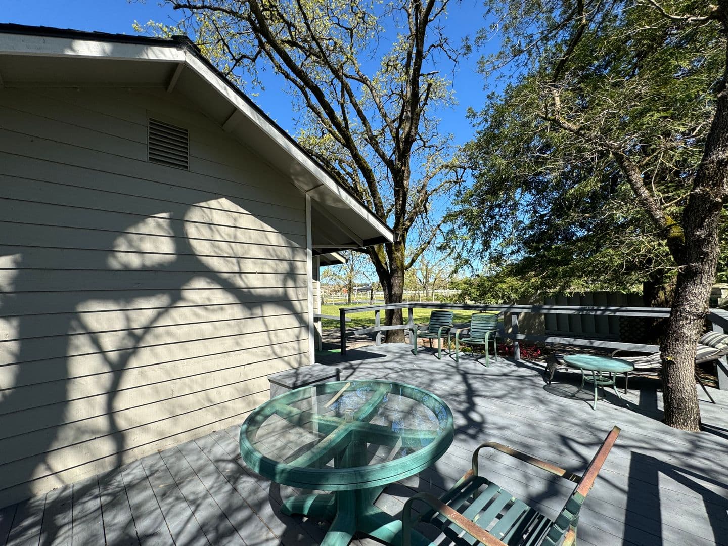 Santa Rosa House: 0000 Willowside
