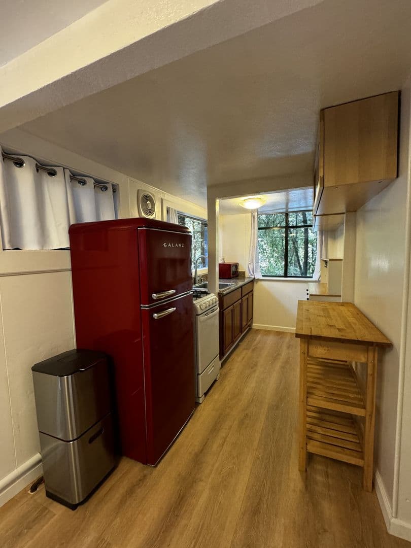 Guerneville Apartment: 14926 Canyon One Rd.