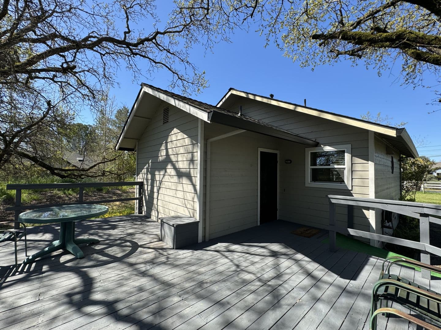 Santa Rosa House: 0000 Willowside