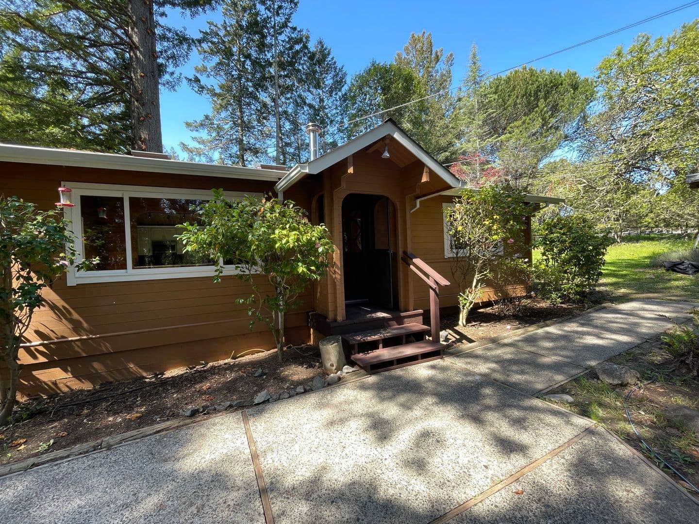 Sebastopol Apartment: 12640 Dupont Rd.