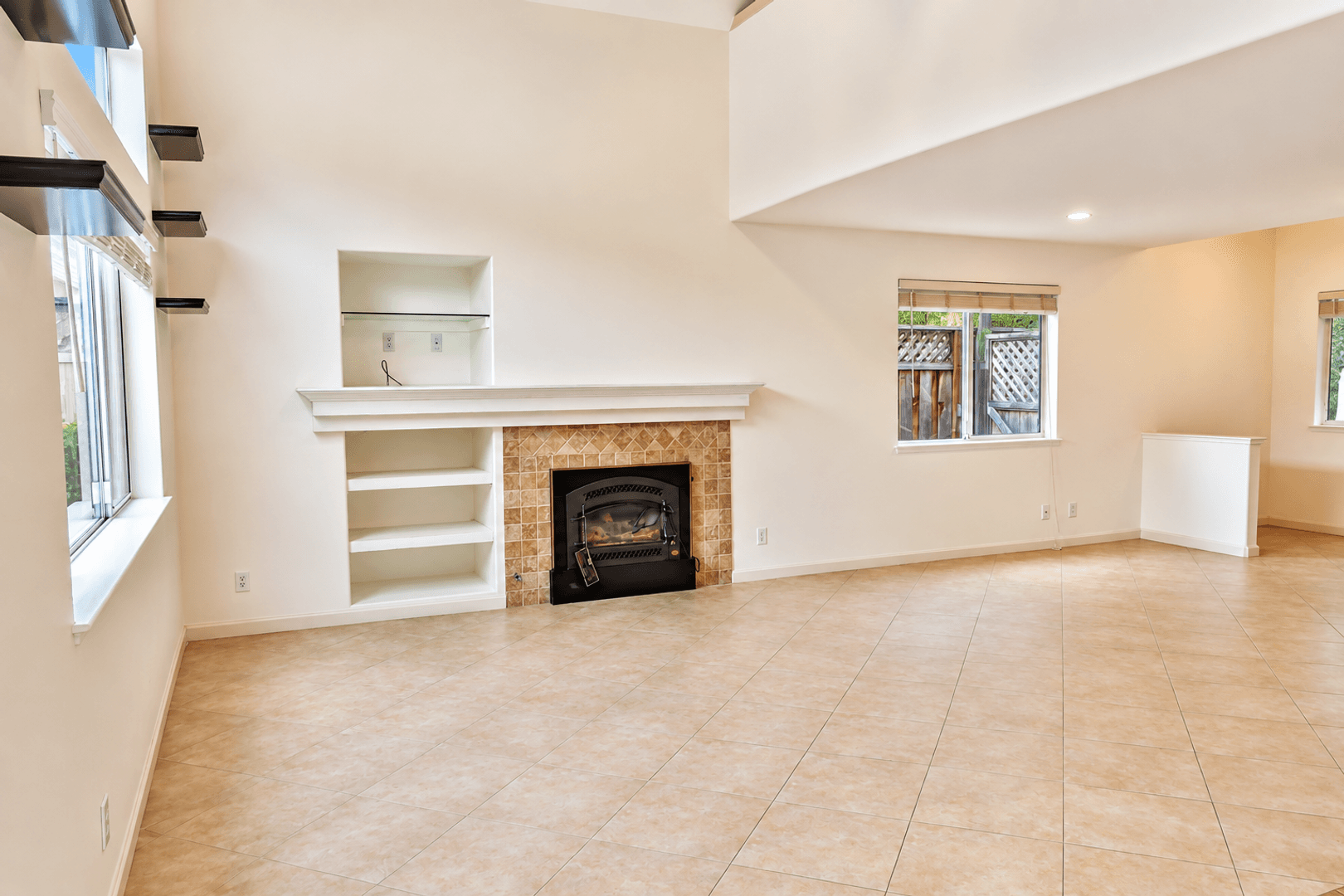 Rohnert Park House: 8037 Mason Dr.