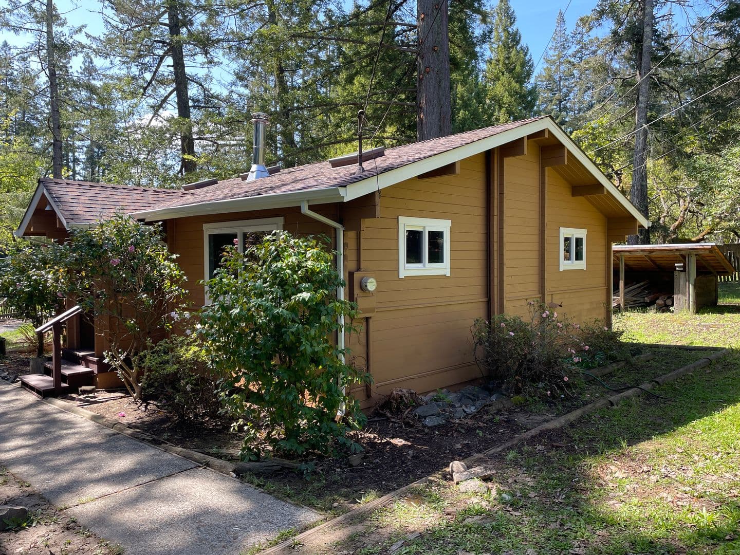 Sebastopol Apartment: 12640 Dupont Rd.