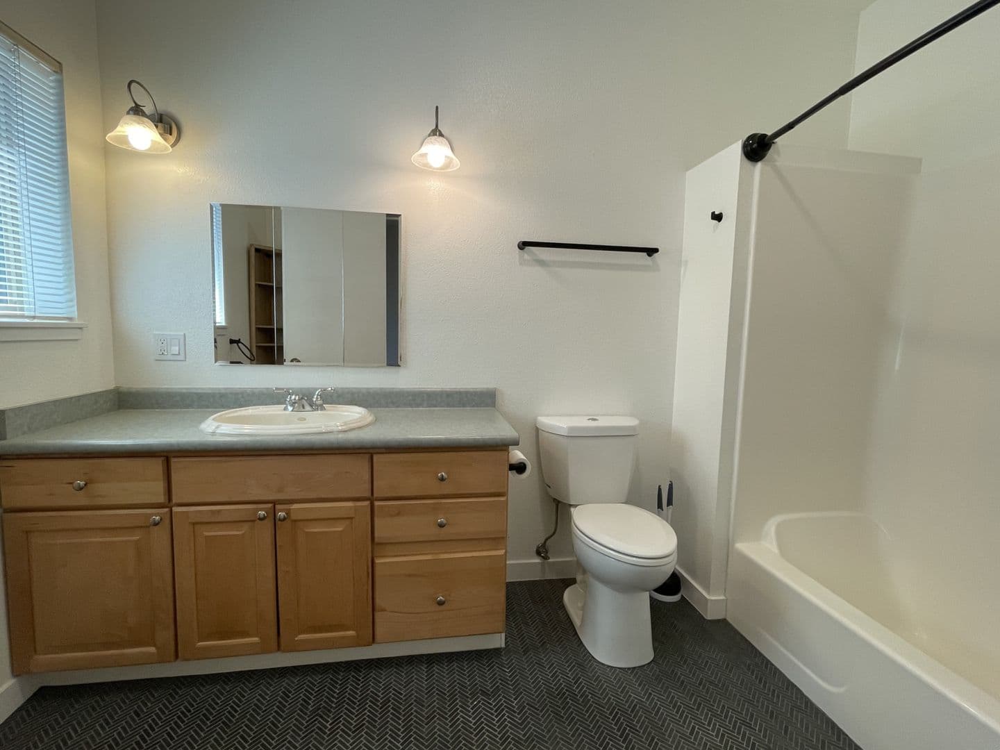 Sebastopol Apartment: 4200 Green Valley School Rd.