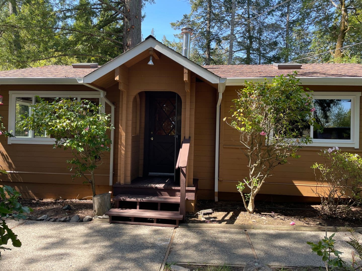 Sebastopol Apartment: 12640 Dupont Rd.