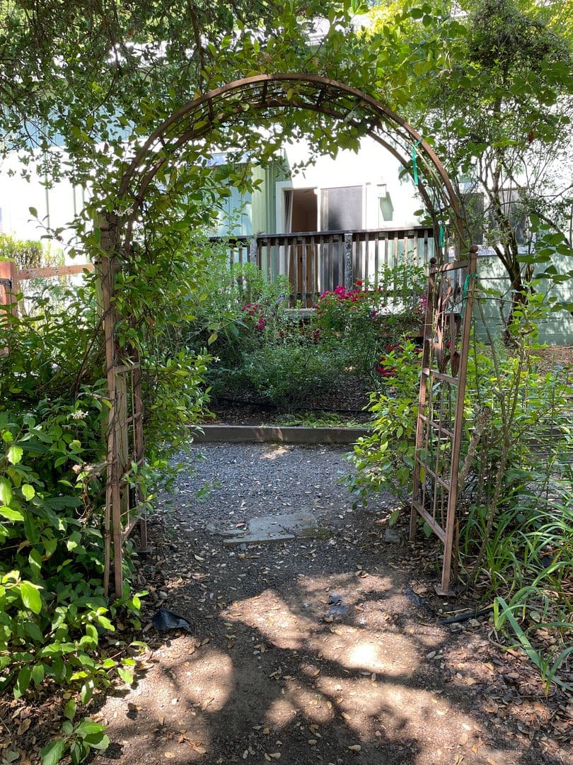 Sebastopol Apartment: 4200 Green Valley School Rd.