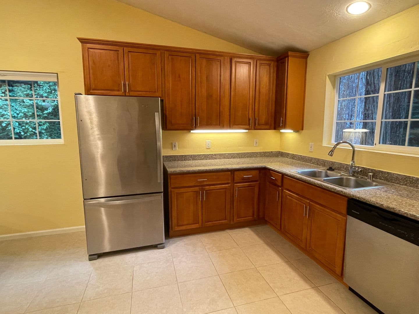 Guerneville Apartment: 14006 Fern Rd.