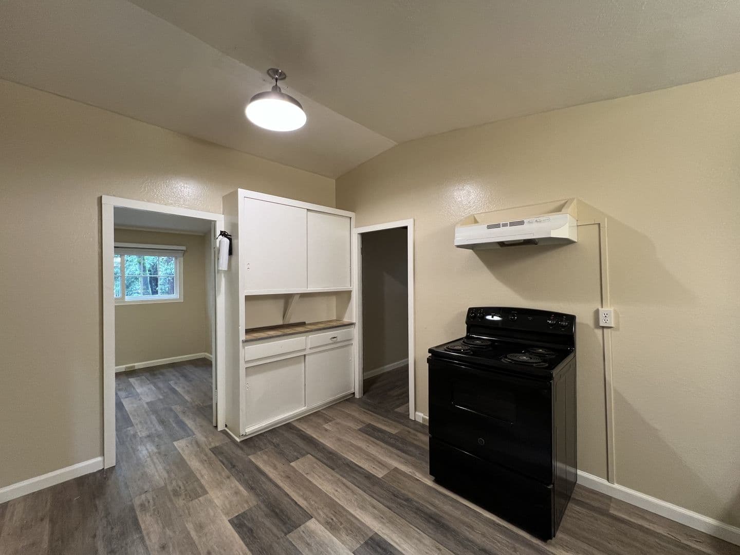 Rio Nido House: 14891 Rotunda Way