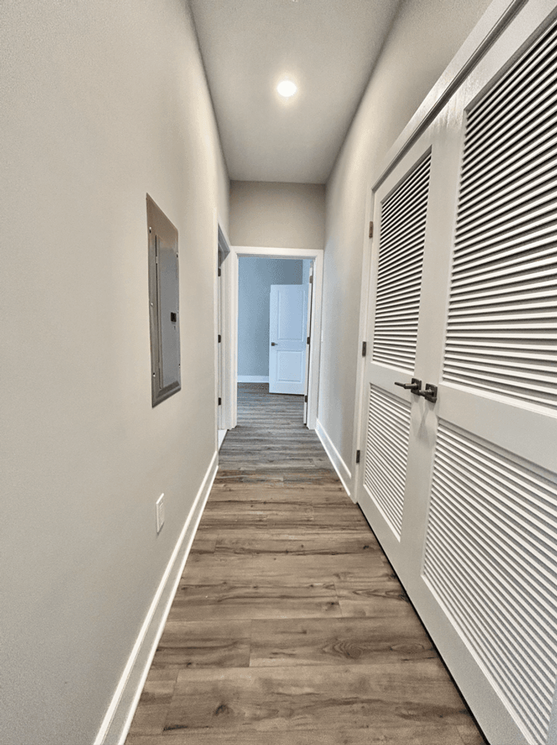 Somerville Apartment: 94-98 W Main St