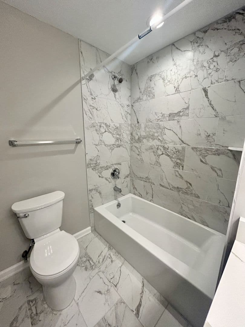 Somerville Apartment: 30 S Doughty Ave