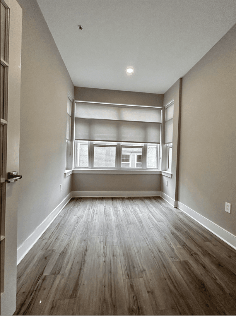 Somerville Apartment: 94-98 W Main St