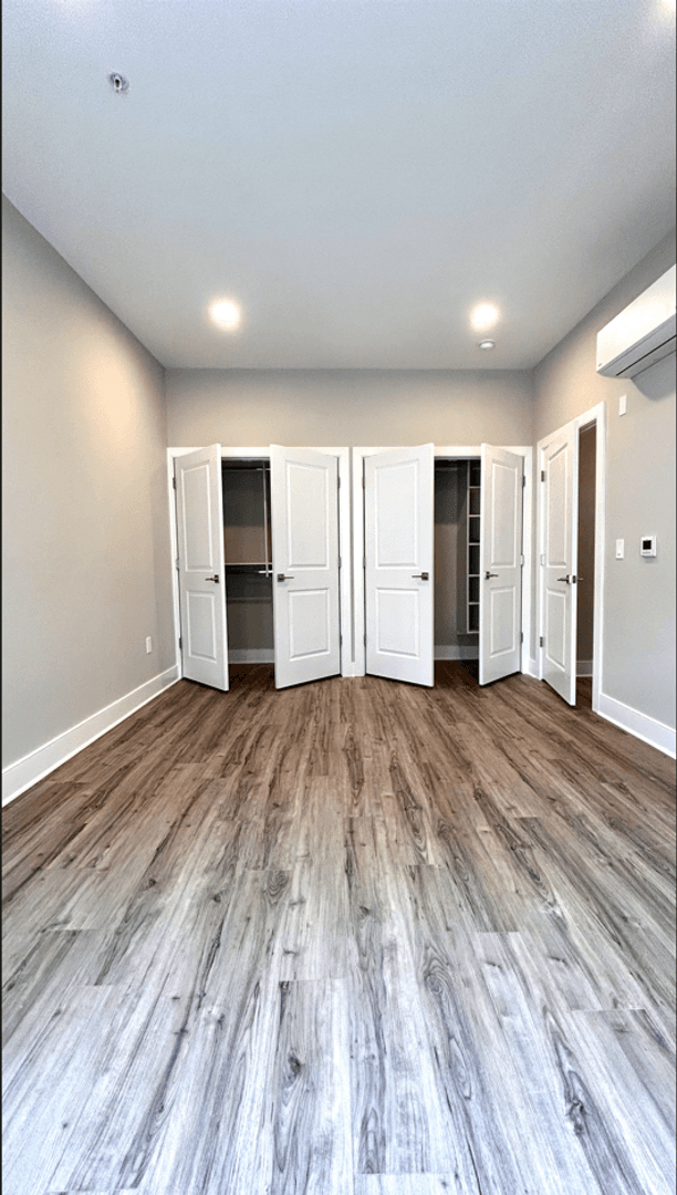 Somerville Apartment: 94-98 W Main St