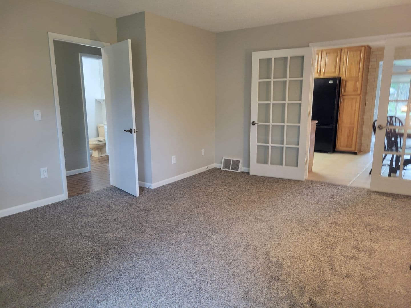 Midland House: 2901 Darby Court