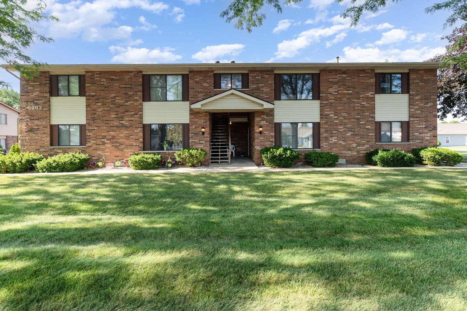 Saginaw Apartment: 6245 Normandy Dr. #10
