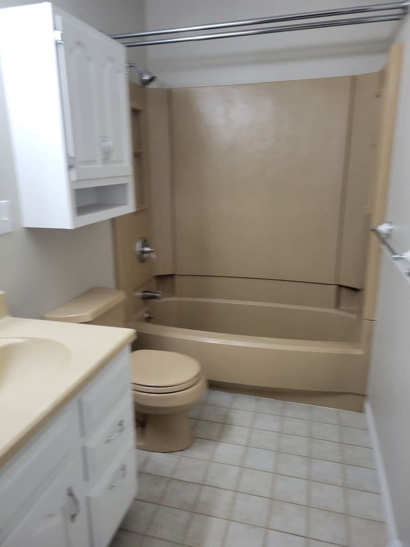Midland House: 2901 Darby Court