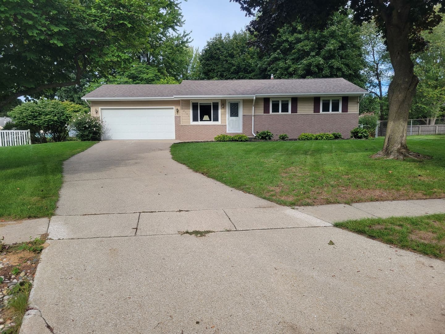 Midland House: 2901 Darby Court