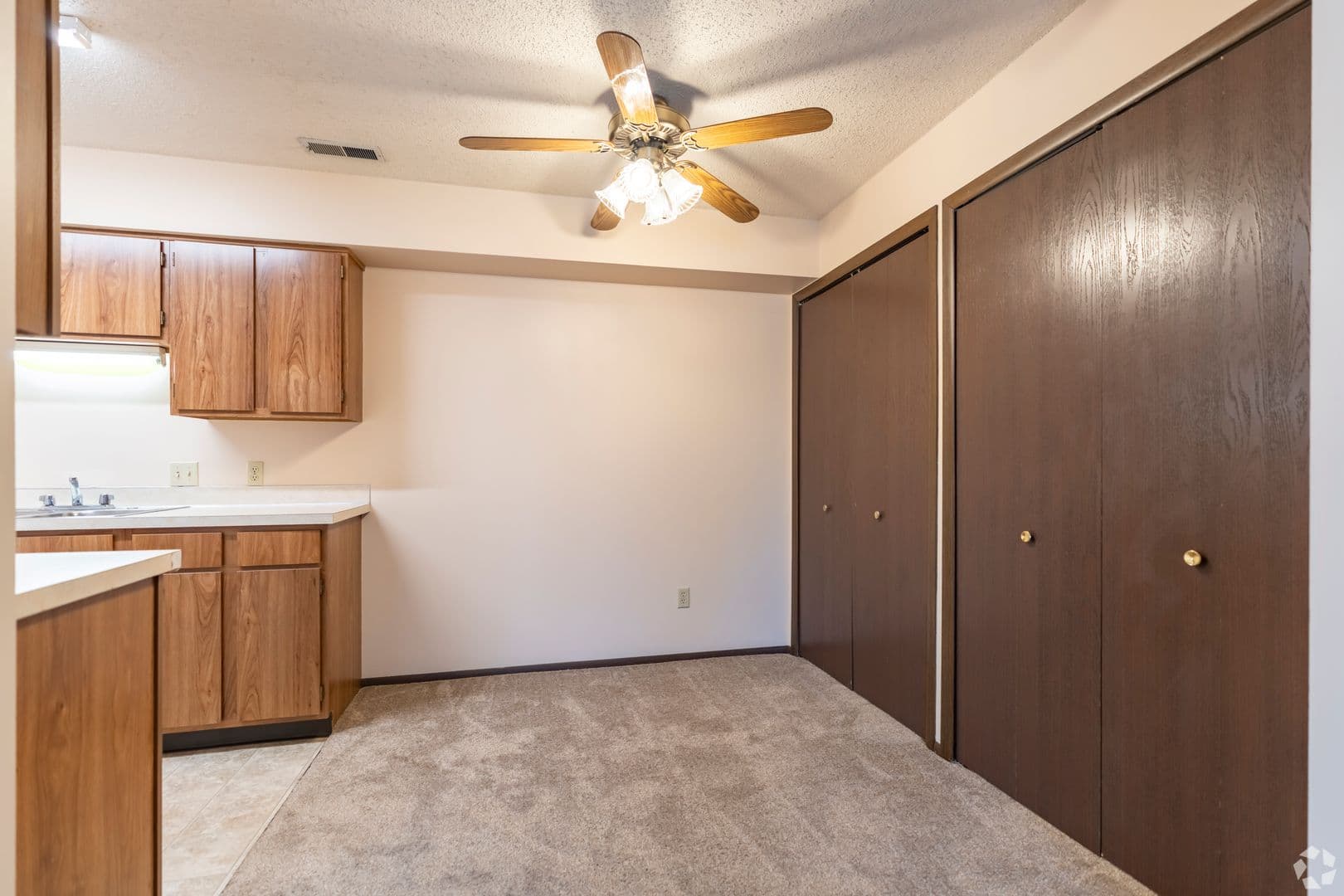 Saginaw Apartment: 6245 Normandy Dr. #10