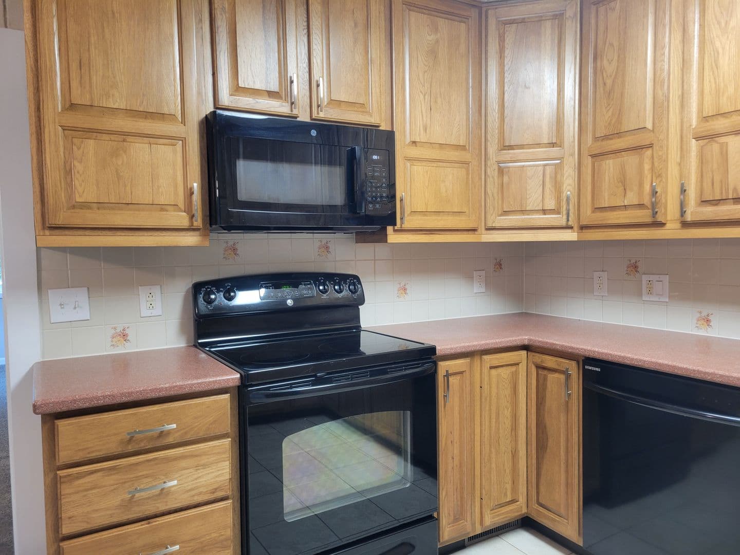 Midland House: 2901 Darby Court