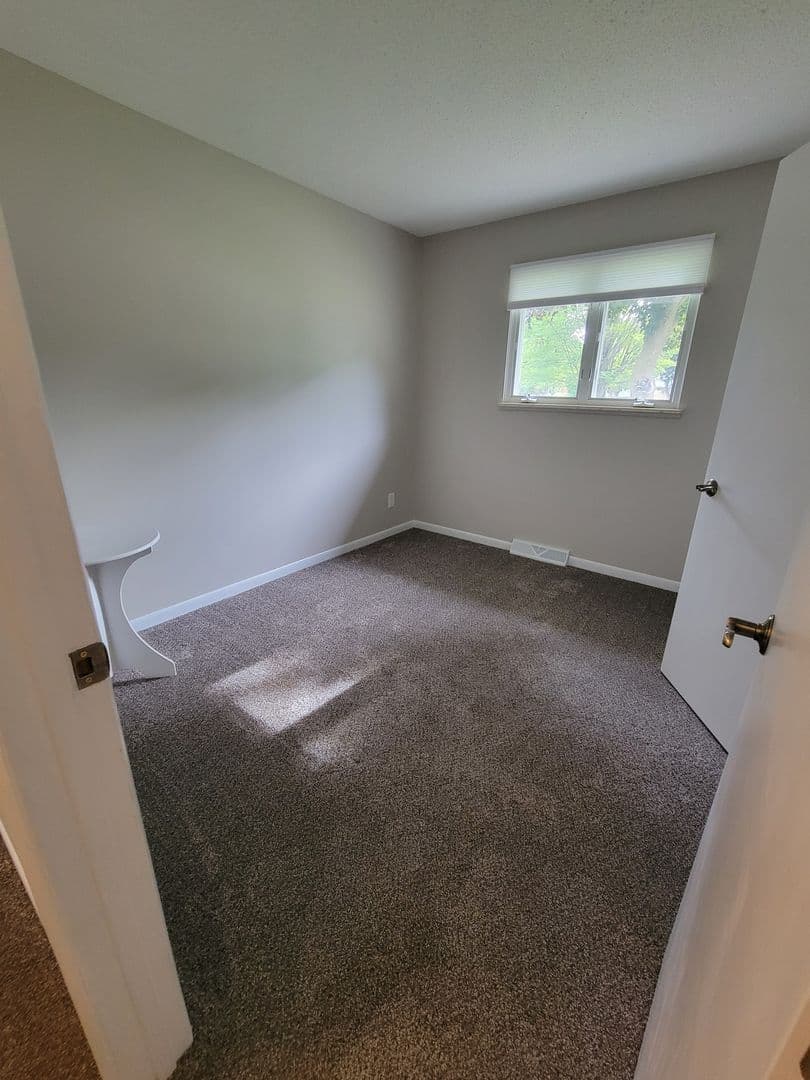 Midland House: 2901 Darby Court