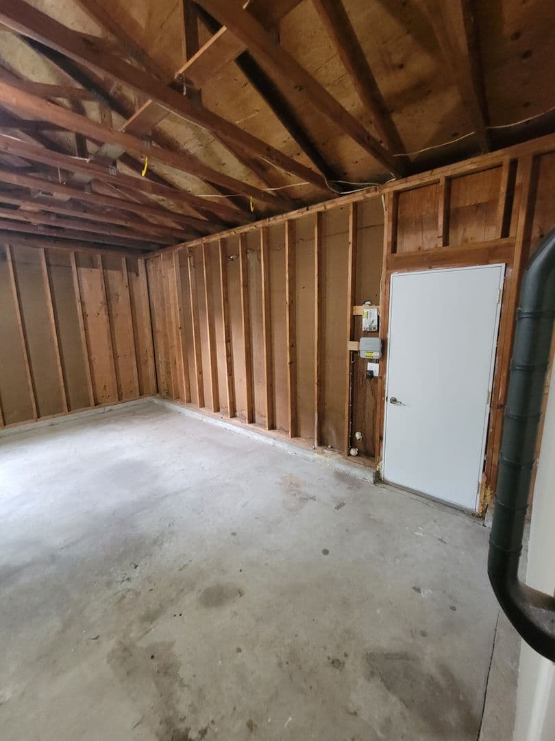 Midland House: 2901 Darby Court