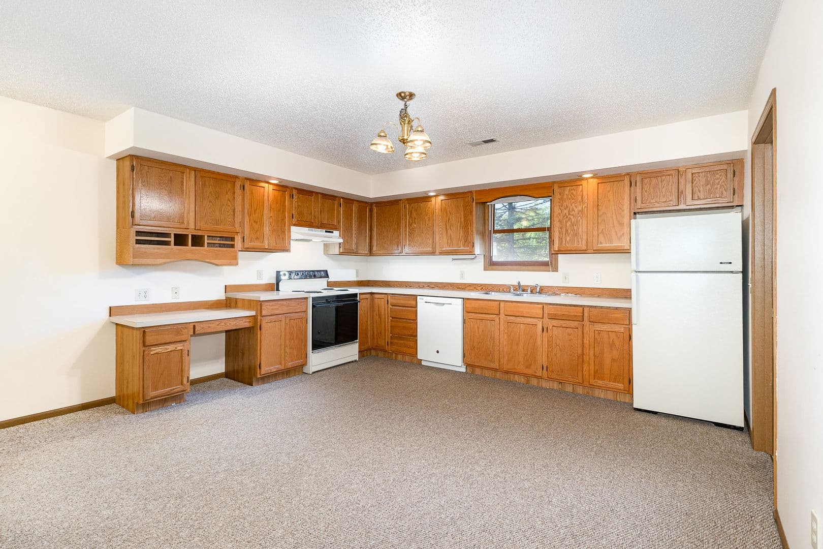 Saginaw Apartment: 6245 Normandy Dr. #10