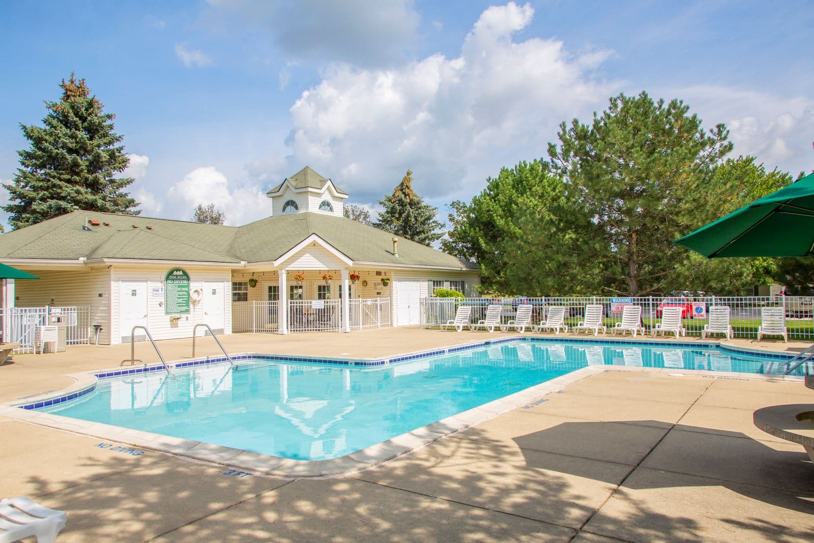 Wixom Apartment: 27059 Meadowood Drive