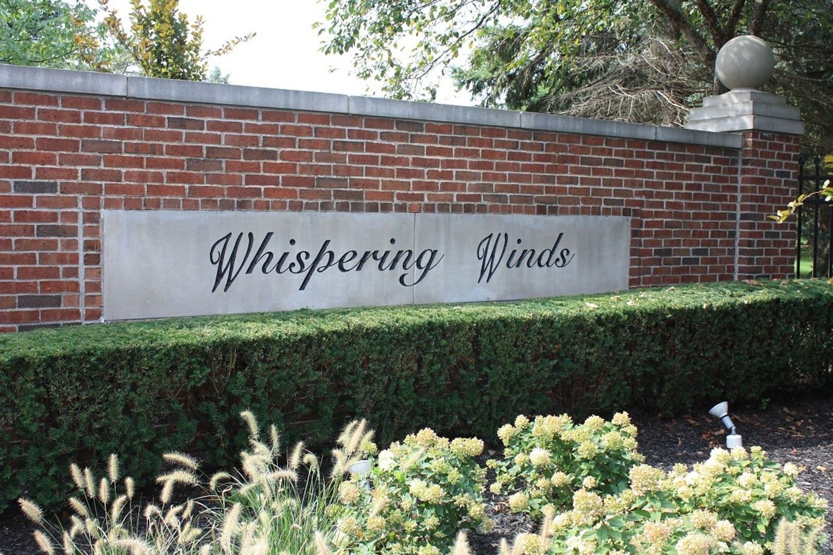 Rochester Hills Apartment: 1750 Melville Dr.