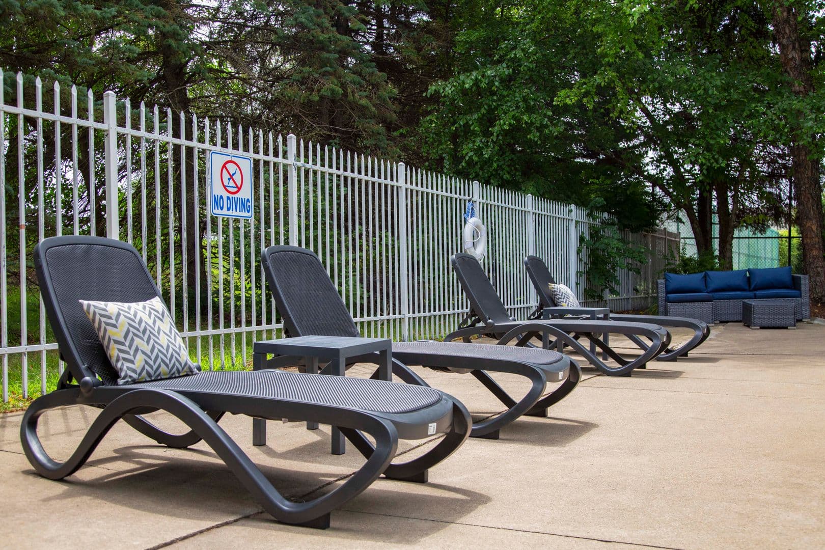 Rochester Hills Apartment: 1750 Melville Dr.