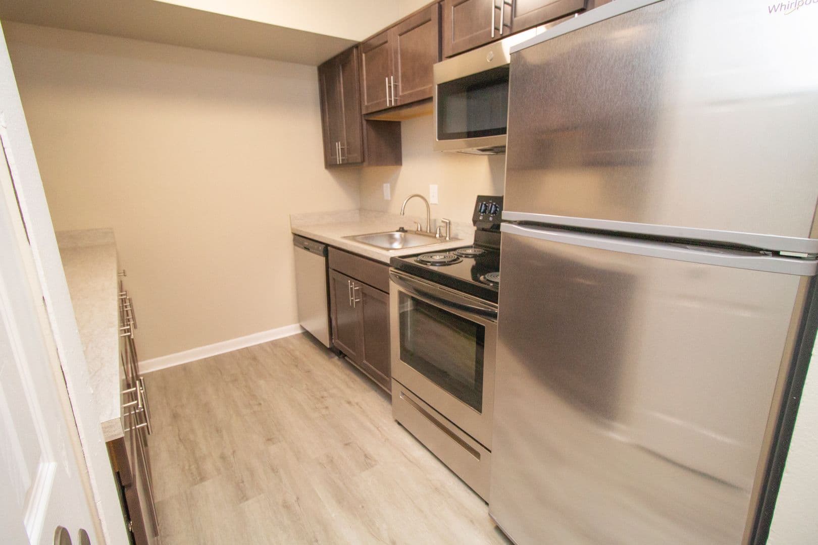Waterford Apartment: 3325 Watkins Lake Rd.