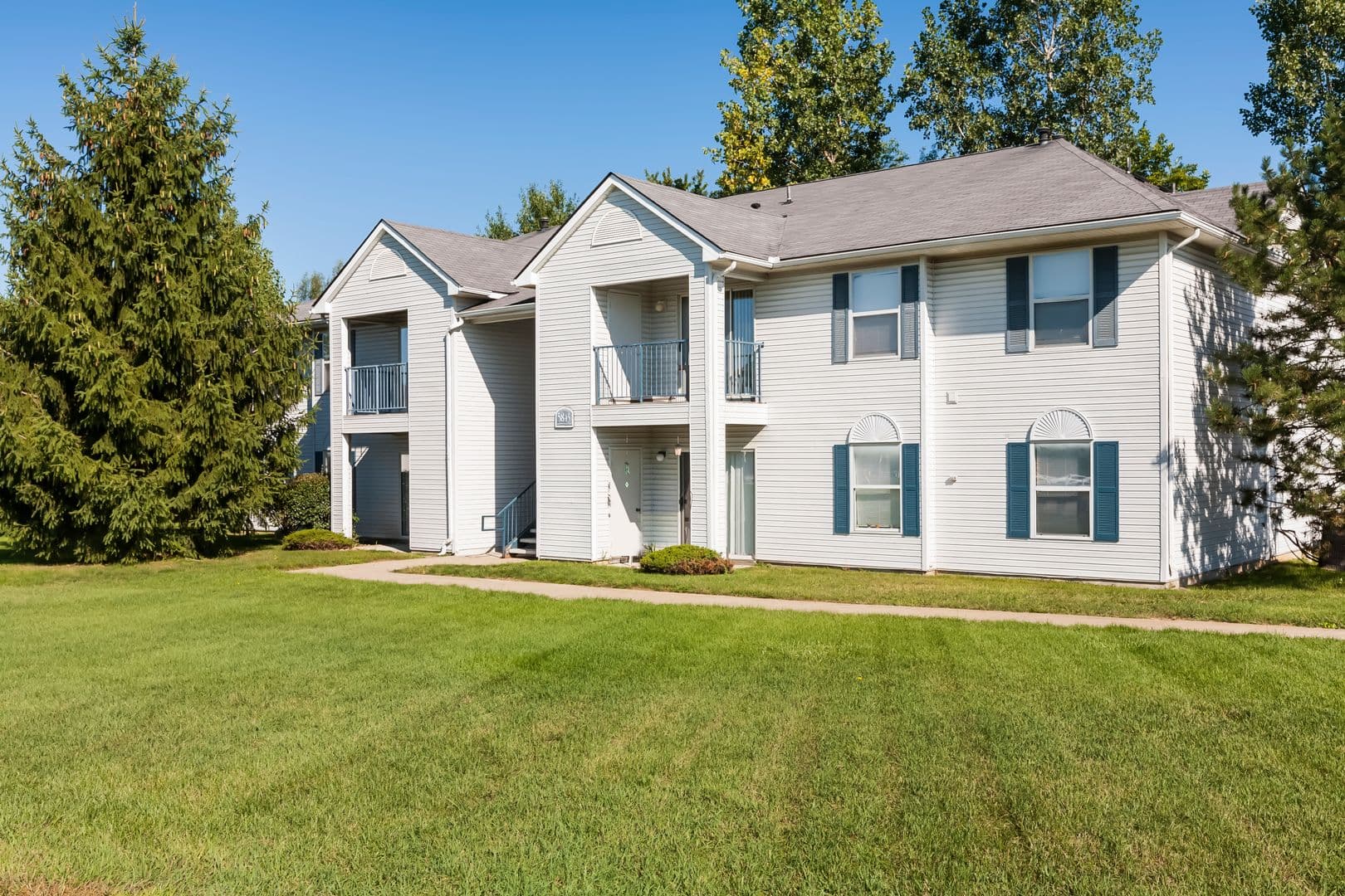 Clarkston Apartment: 5801 Bridgewater Drive