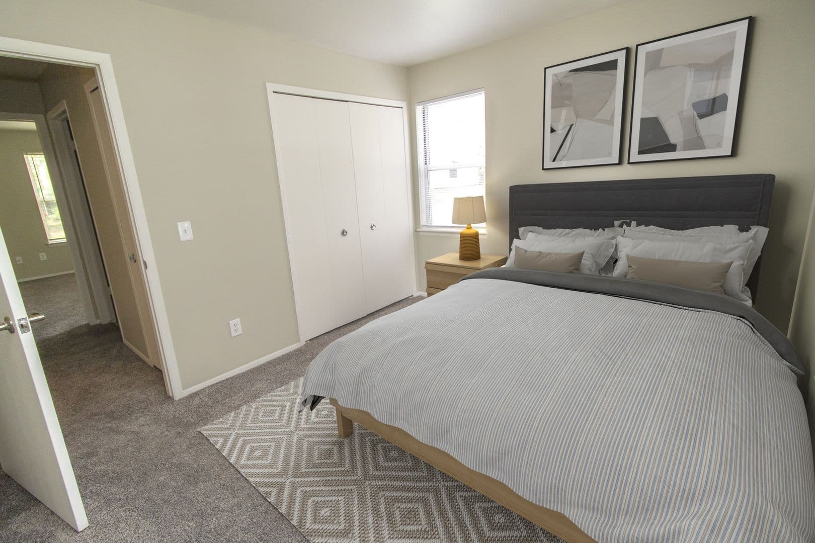 Rochester Hills Apartment: 1750 Melville Dr.
