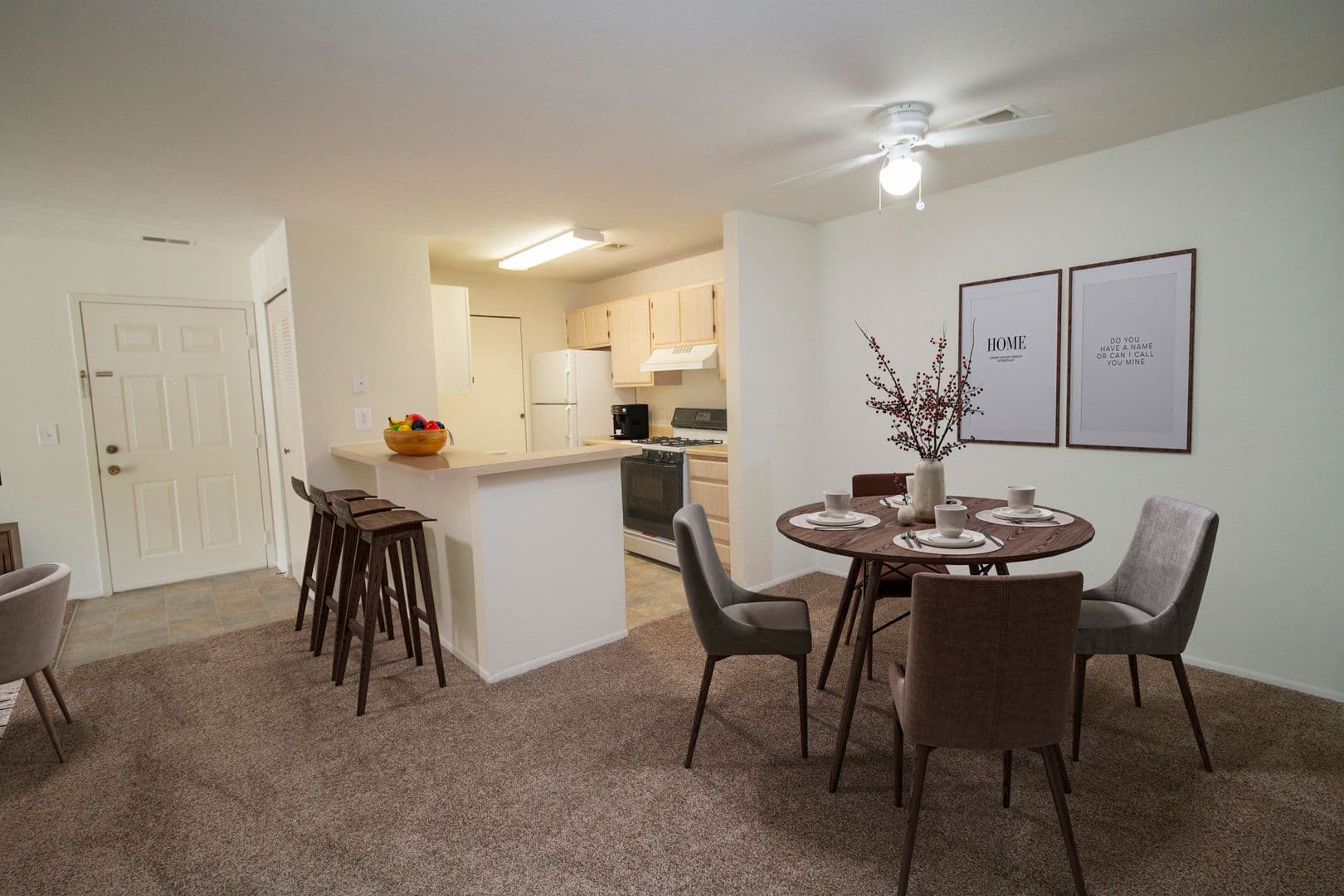 Wixom Apartment: 27059 Meadowood Drive