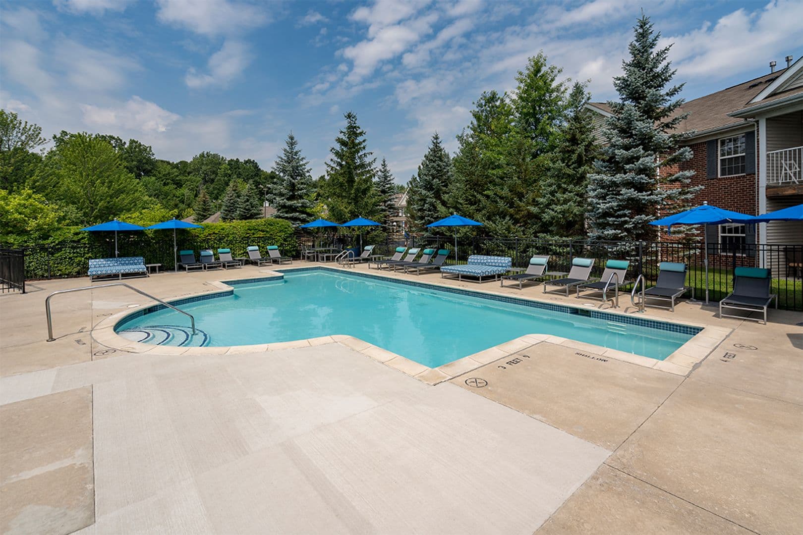 Canton Apartment: 201 Cassia Ct.
